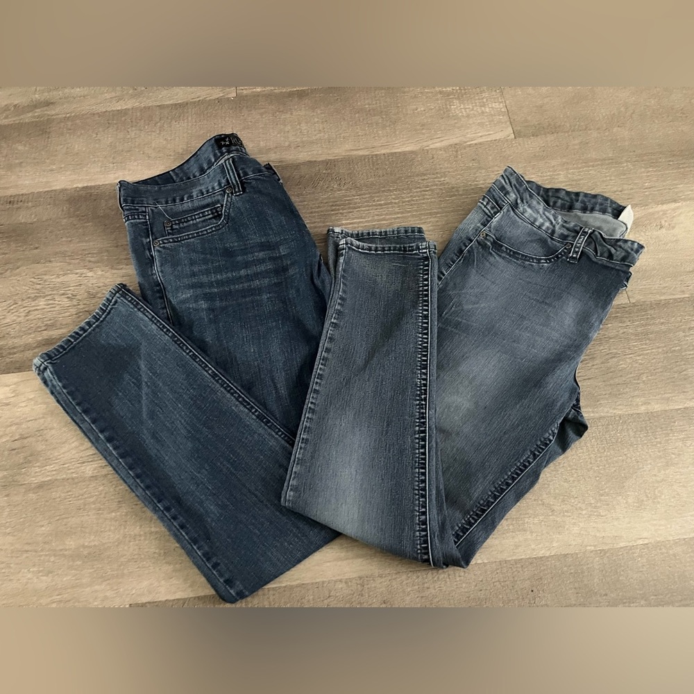 2 Pcs Stylish Women Skinny Jeans (size 15) - Lot #217